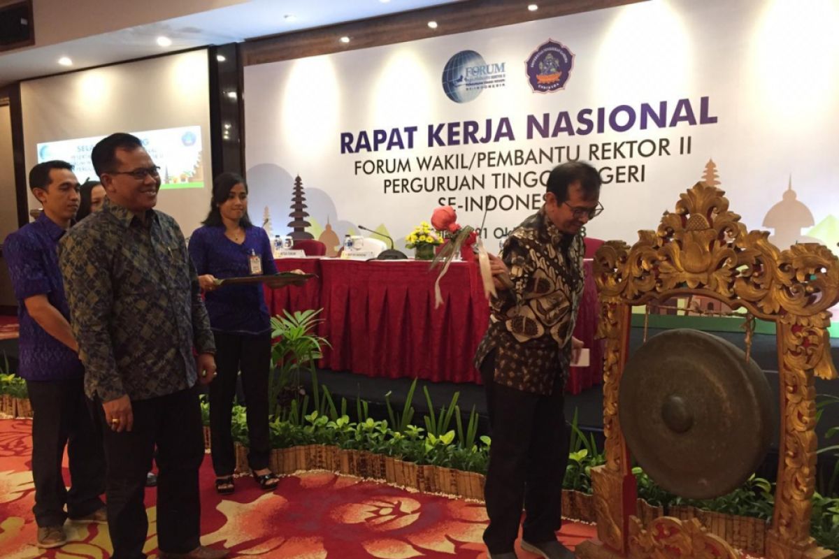 Rakernas Forum Warek II PTN se-Indonesia cari pencegahan korupsi