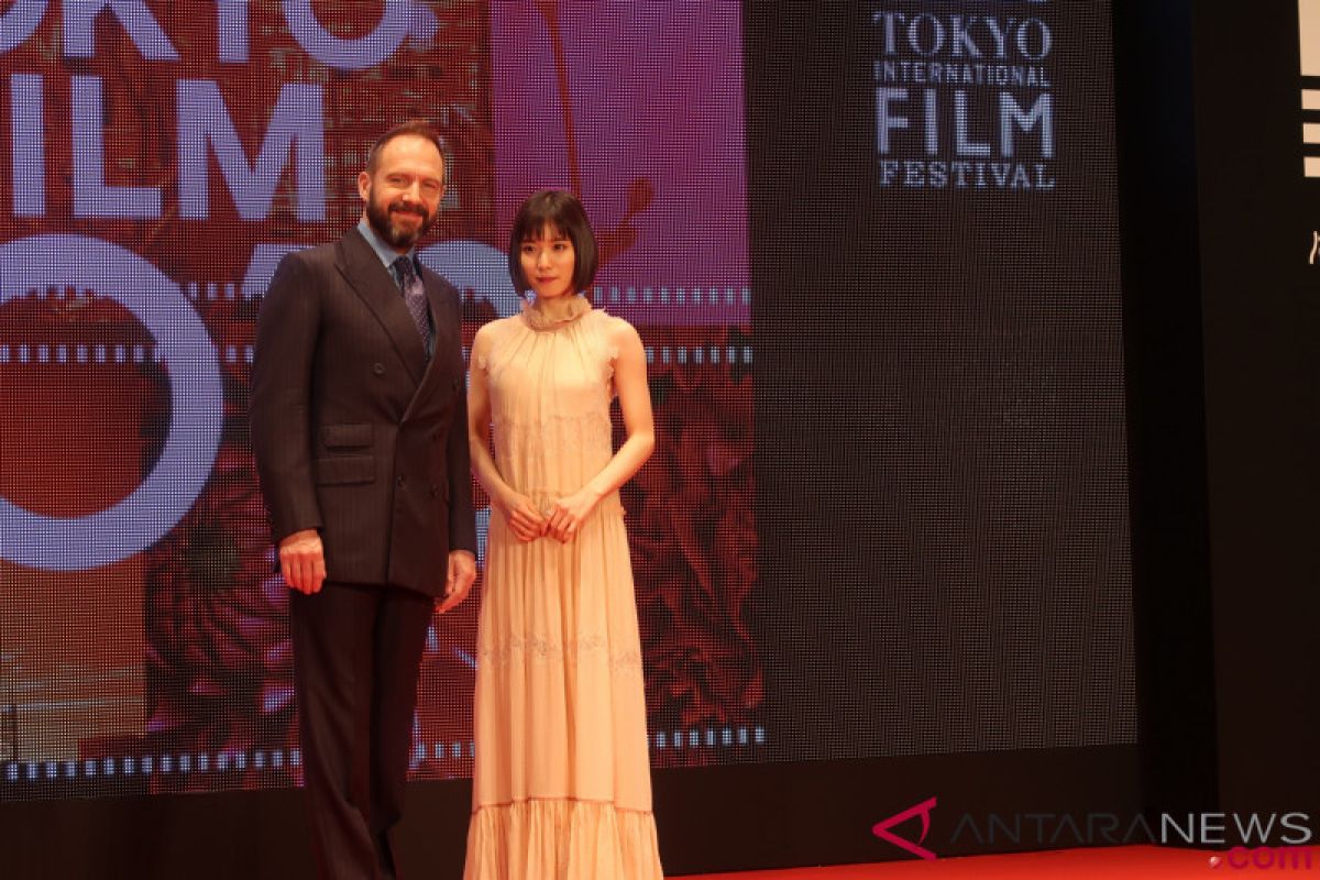 Ralph Fiennes hingga Chibi Maruko Chan melenggang di karpet merah TIFF