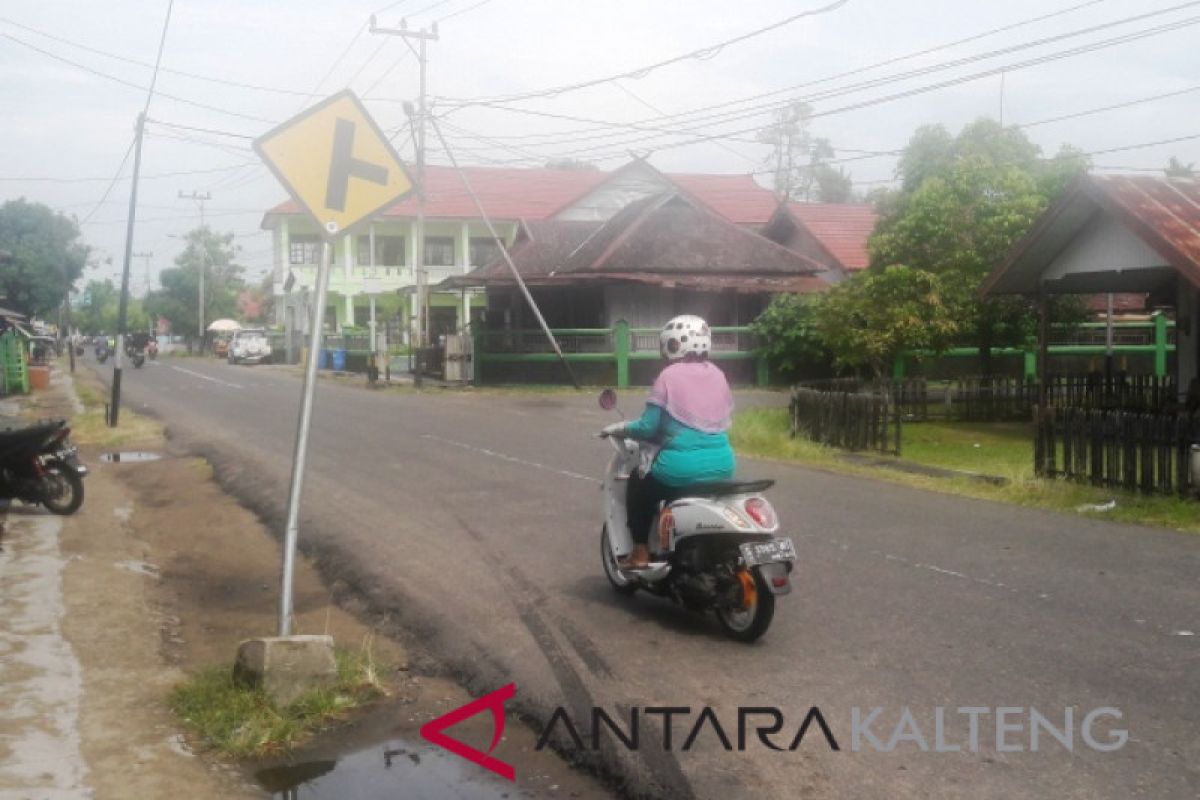 Rambu lalu lintas di Seruyan banyak yang hilang, dicuri?