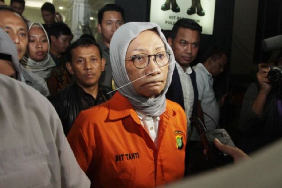 Ratna Sarumpaet pucat setelah diperiksa pskiater