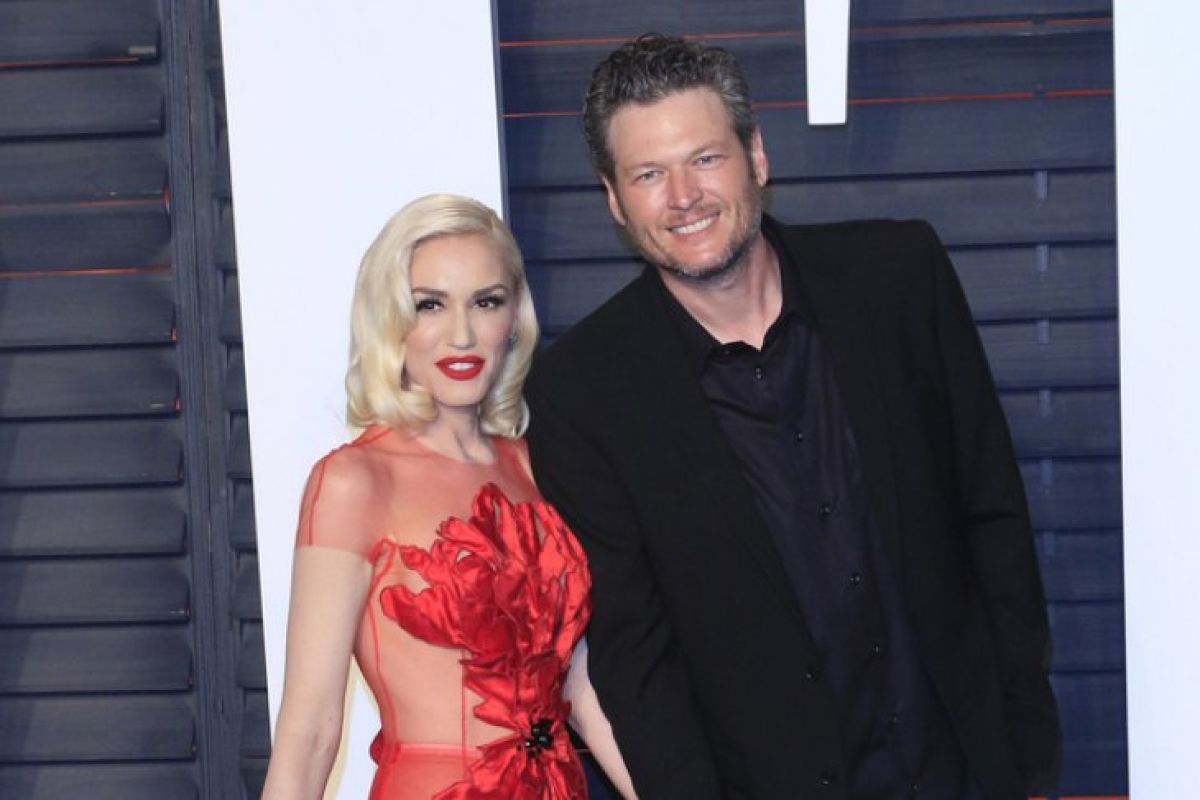 Blake Shelton ikut promosikan album terbaru Gwen Stefani