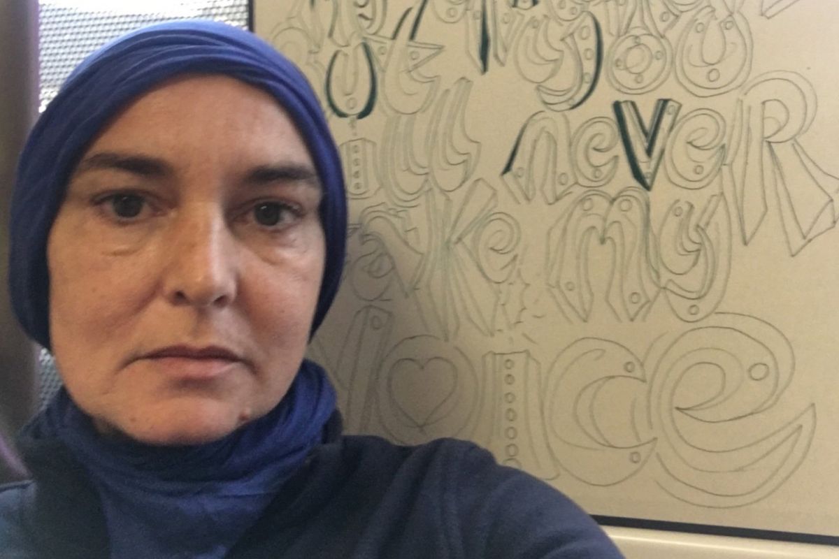 Menjadi mualaf, penyanyi Sinead O'Connor mengubah nama jadi Shuhada