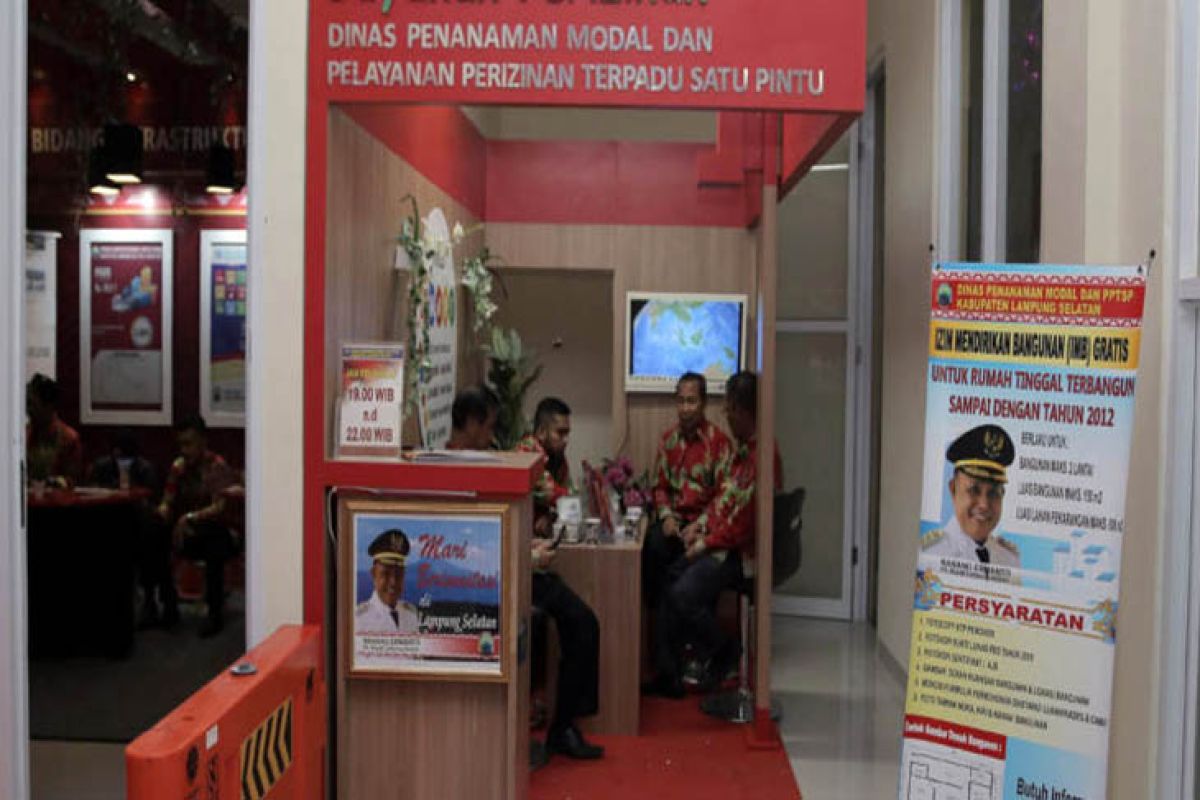 Pemkab Lampung Selatan buka layanan perizinan gratis