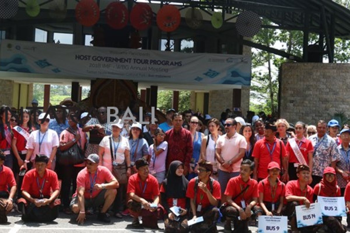 Delegasi IMF-WB lihat Indonesia di Taman Nusa