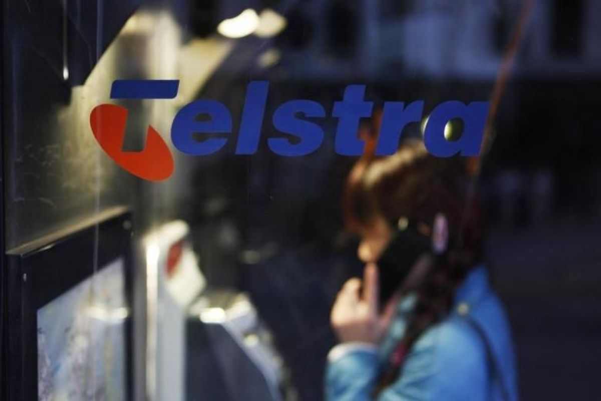 Saham Telstra merosot di tengah Bursa Australia dibuka menguat