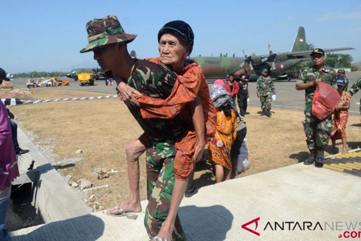 2.873 Prajurit TNI bantu penanganan korban gempa