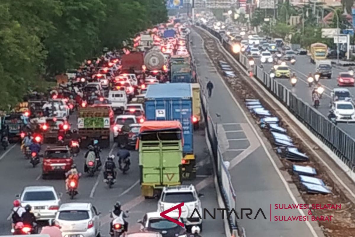 Pengendara: proyek tol layang Makassar penyebab macet