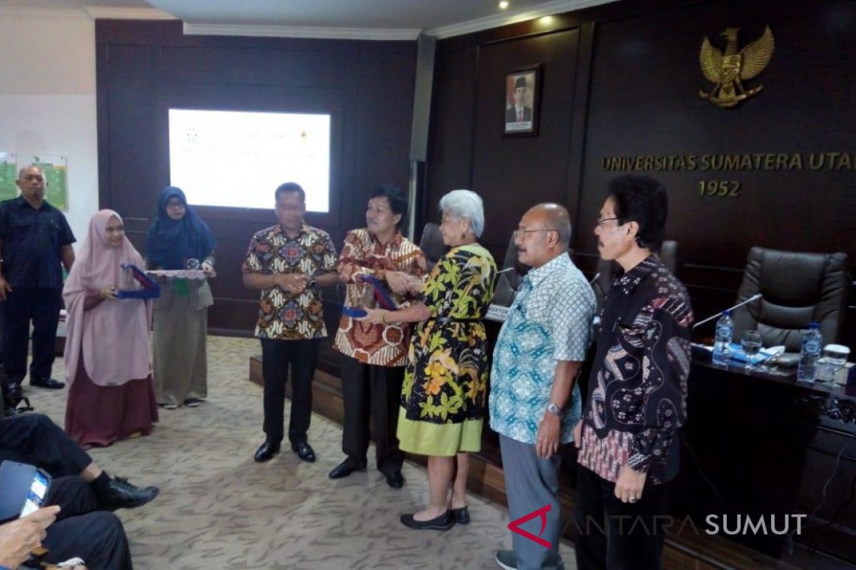 Seminar nasional tentang pemilu di USU