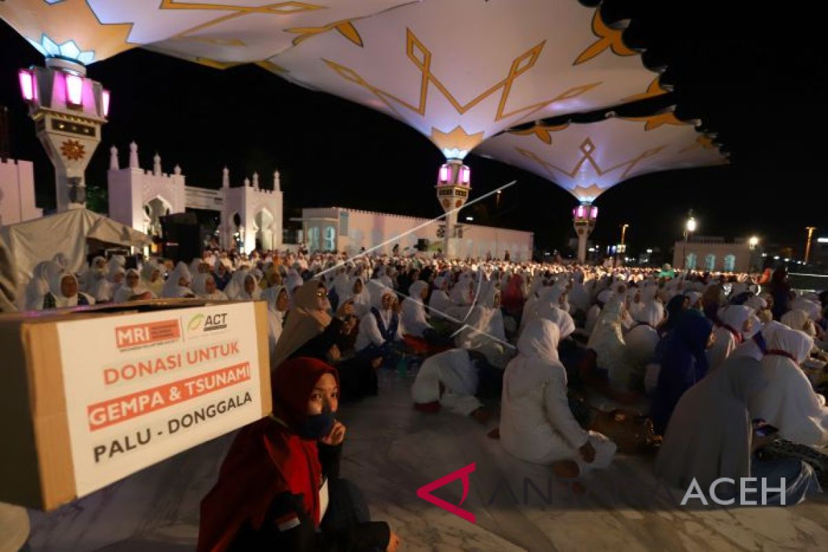 Masyarakat Aceh larut dalam doa untuk Sulteng