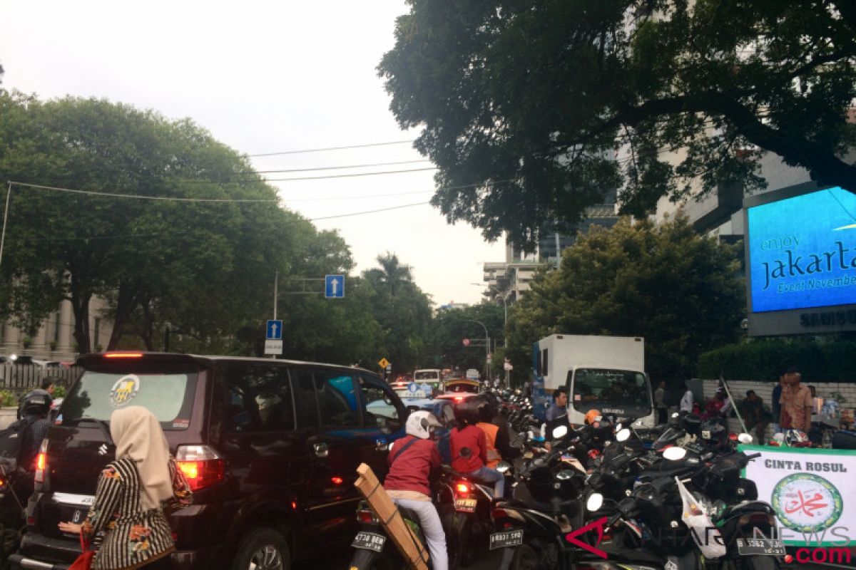 Jalan Medan Merdeka Selatan-Jalan Agus Salim macet