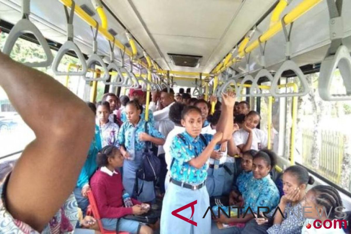 Damri: tarif bus pelajar-guru di Sarmi-Papua Rp5.000