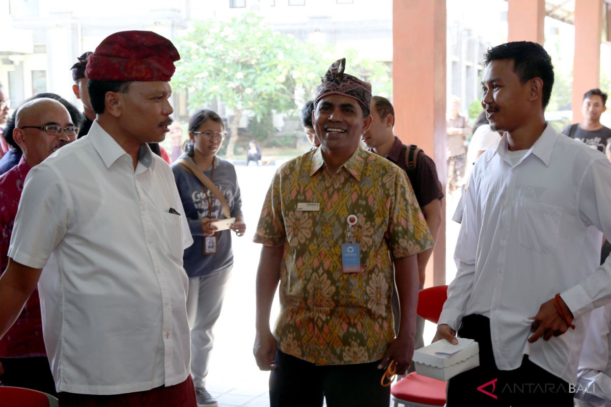 Sekda Bali tinjau pelaksanaan tes CPNS