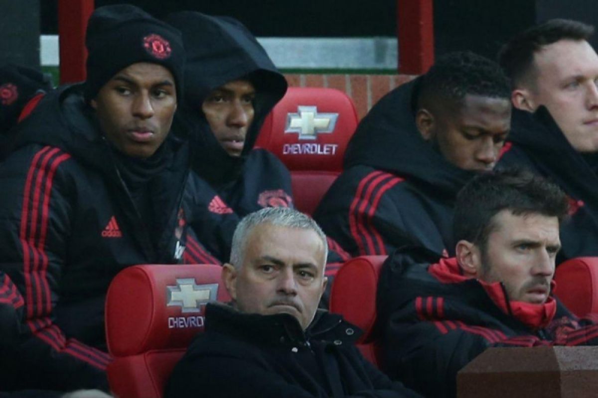 Mourinho kecewa kehilangan dua poin penting untuk buru empat besar