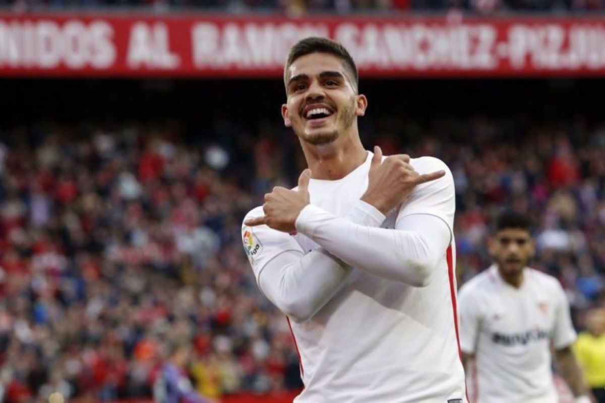 Sevilla rebut puncak klasemen Liga Spanyol dari Barcelona