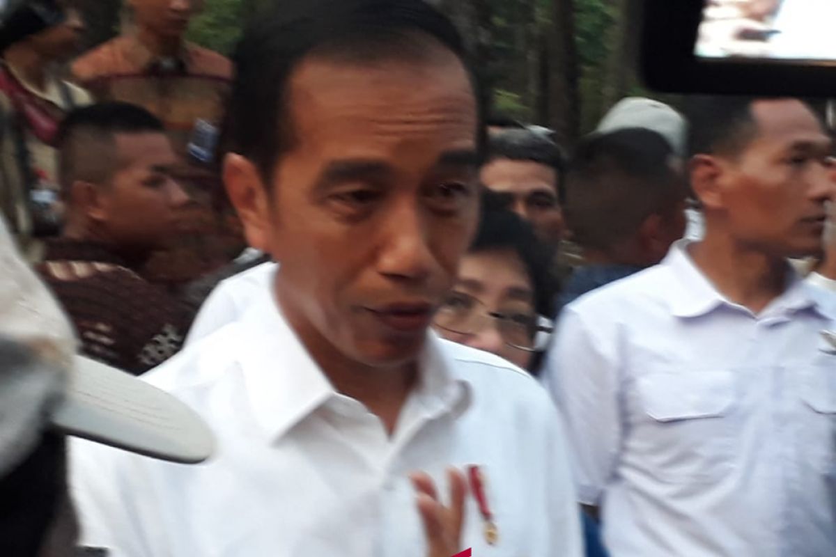 President Jokowi greets teachers on Teachers` Day