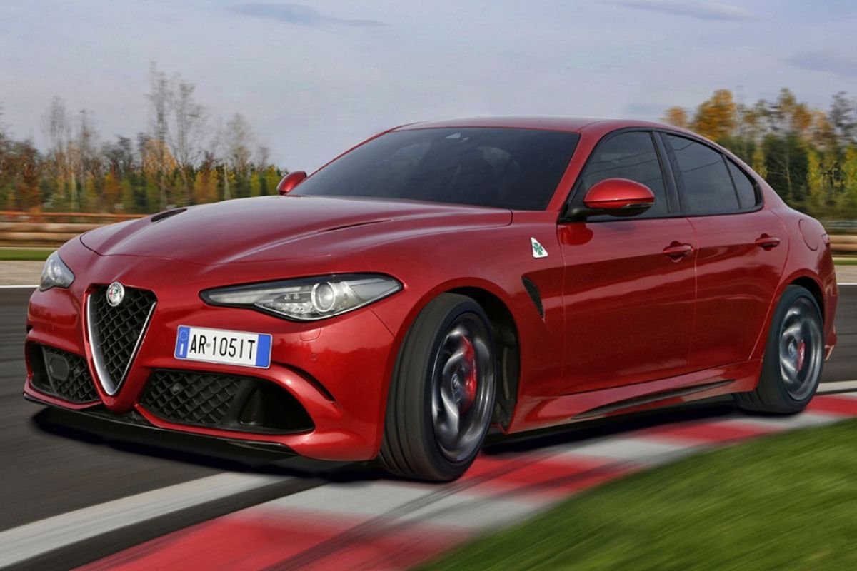 Alfa Romeo Giulia sabet dua gelar "Sport Auto"