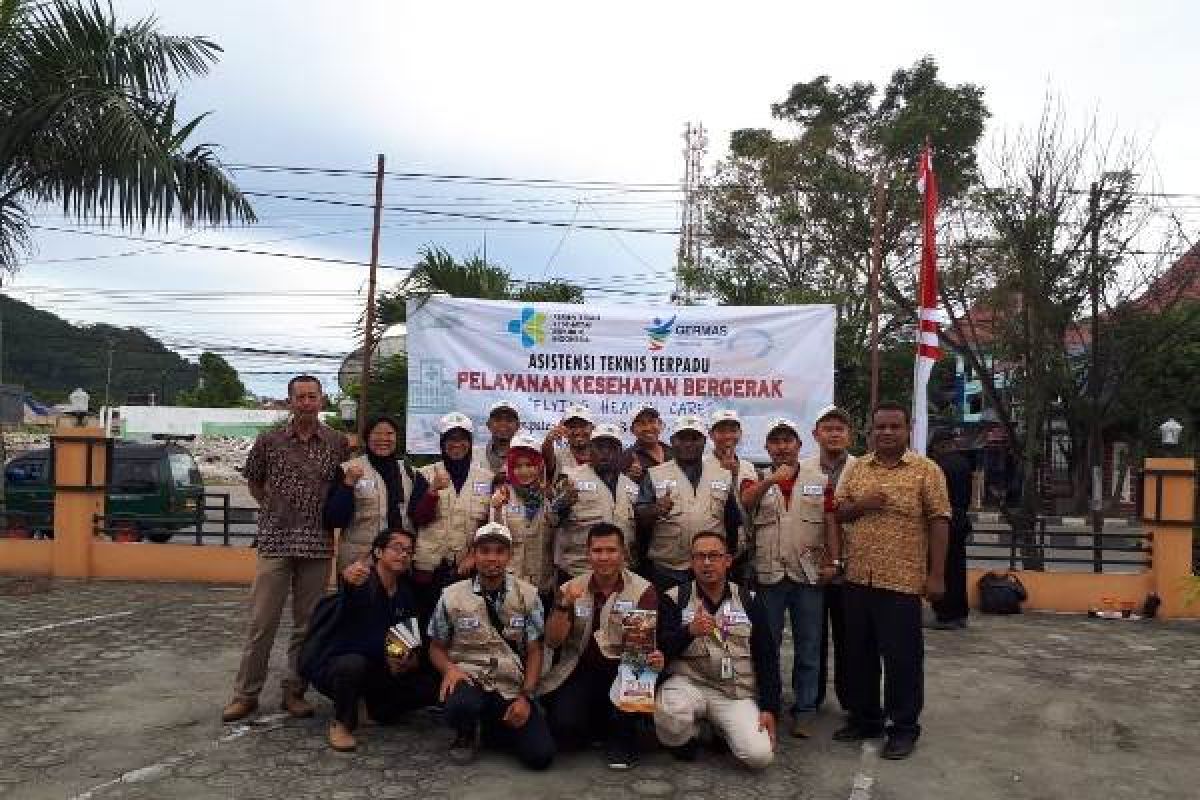 Tim kesehatan terbang diterjunkan ke Pegunungan Bintang