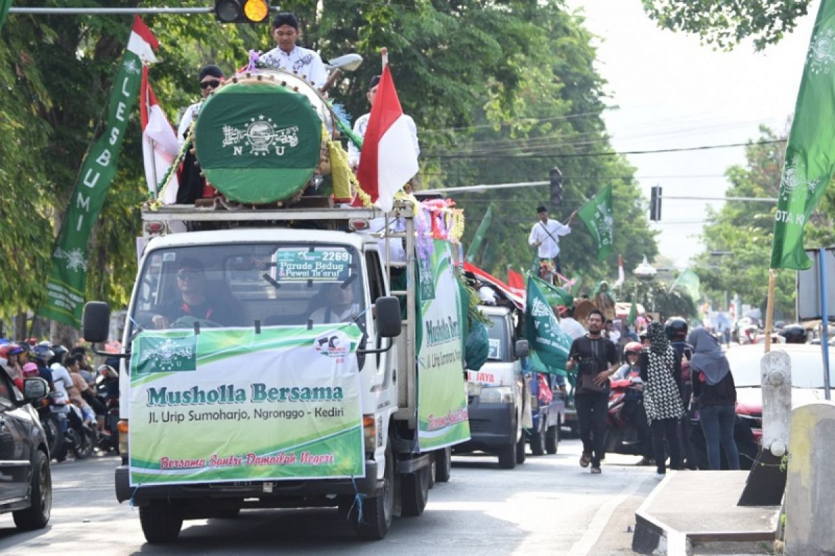 Wali Kota Kediri Apresiasi Parade Beduk Peringati  Hari Santri 2018