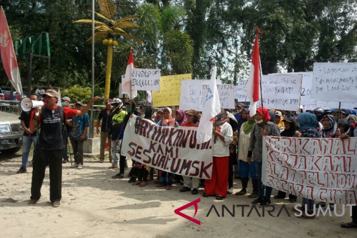 Buruh PT Nagali demo