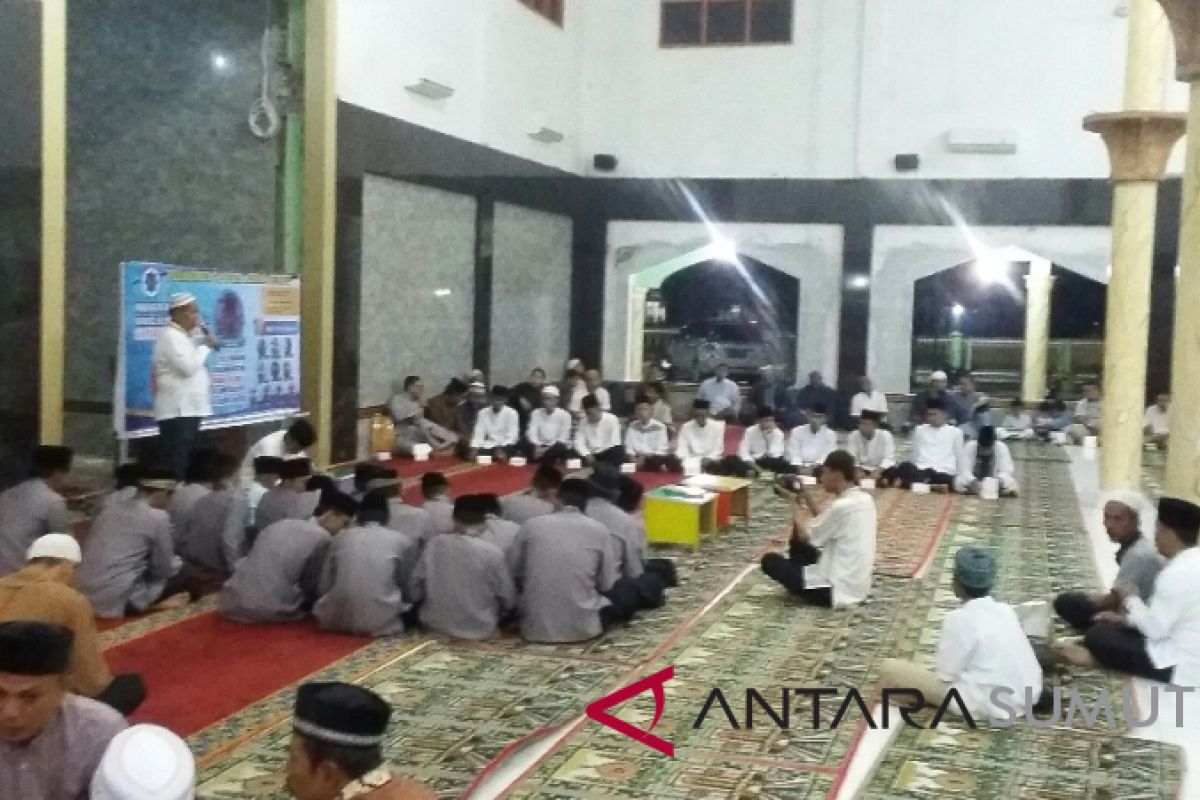 Bupati Labuhanbatu Utara apresiasi Pesantren Azhar Center