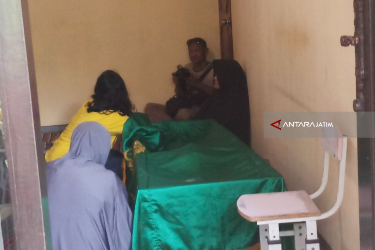 Penyelam Basarnas yang Meninggal Dimakamkan di Surabaya