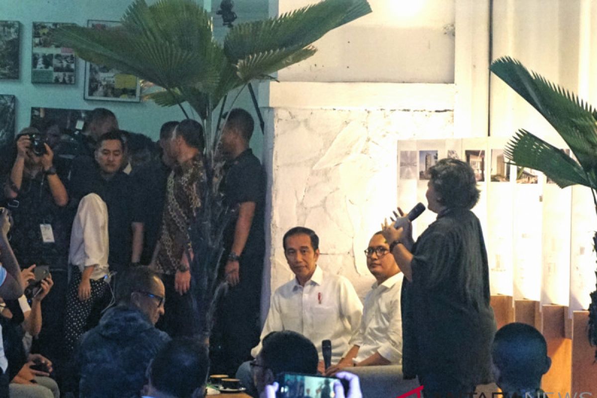 Jokowi menemui masyarakat kreatif di Bandung