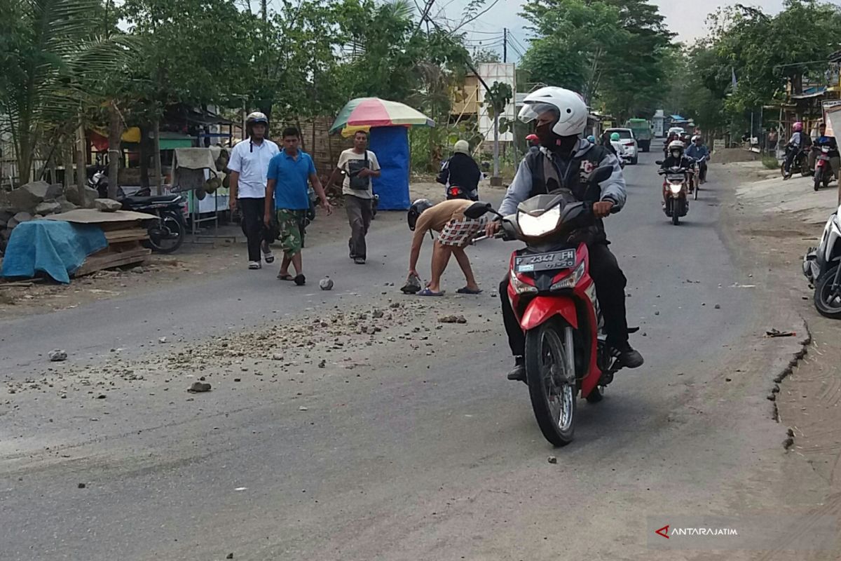 Satlantas Situbondo Tertibkan Dump Truk Muat Hasil Tambang