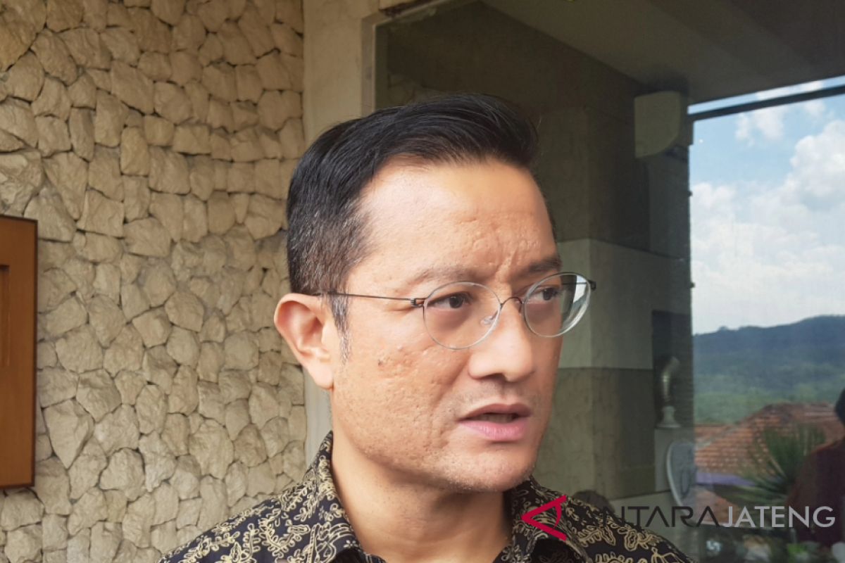 Juliari Batubara: jaga silaturahmi untuk tangkal hoaks