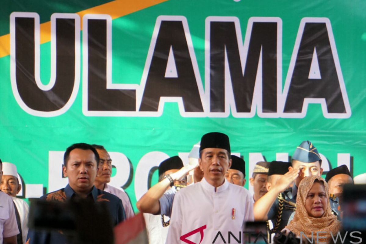 Jokowi silaturahim ke Pondok Pesantren Darussalamah Lampung Timur