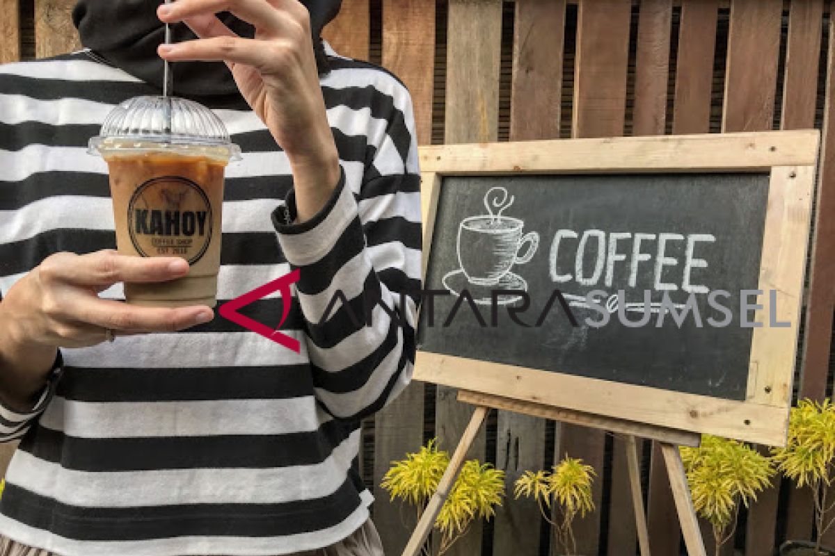 Segarnya es kopi susuka di Kahoy Coffee