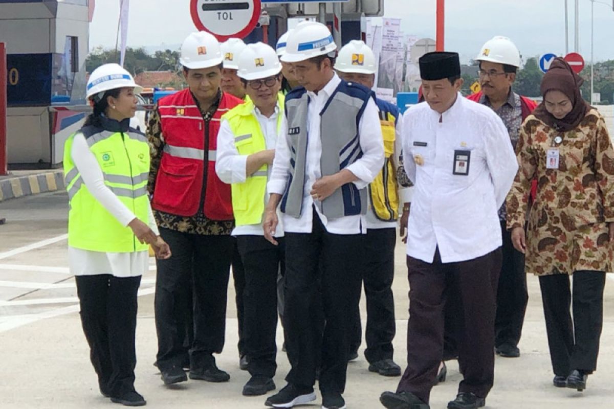 Tol Pejagan-Pemalang beroperasi, Rini yakini roda ekonomi terpacu