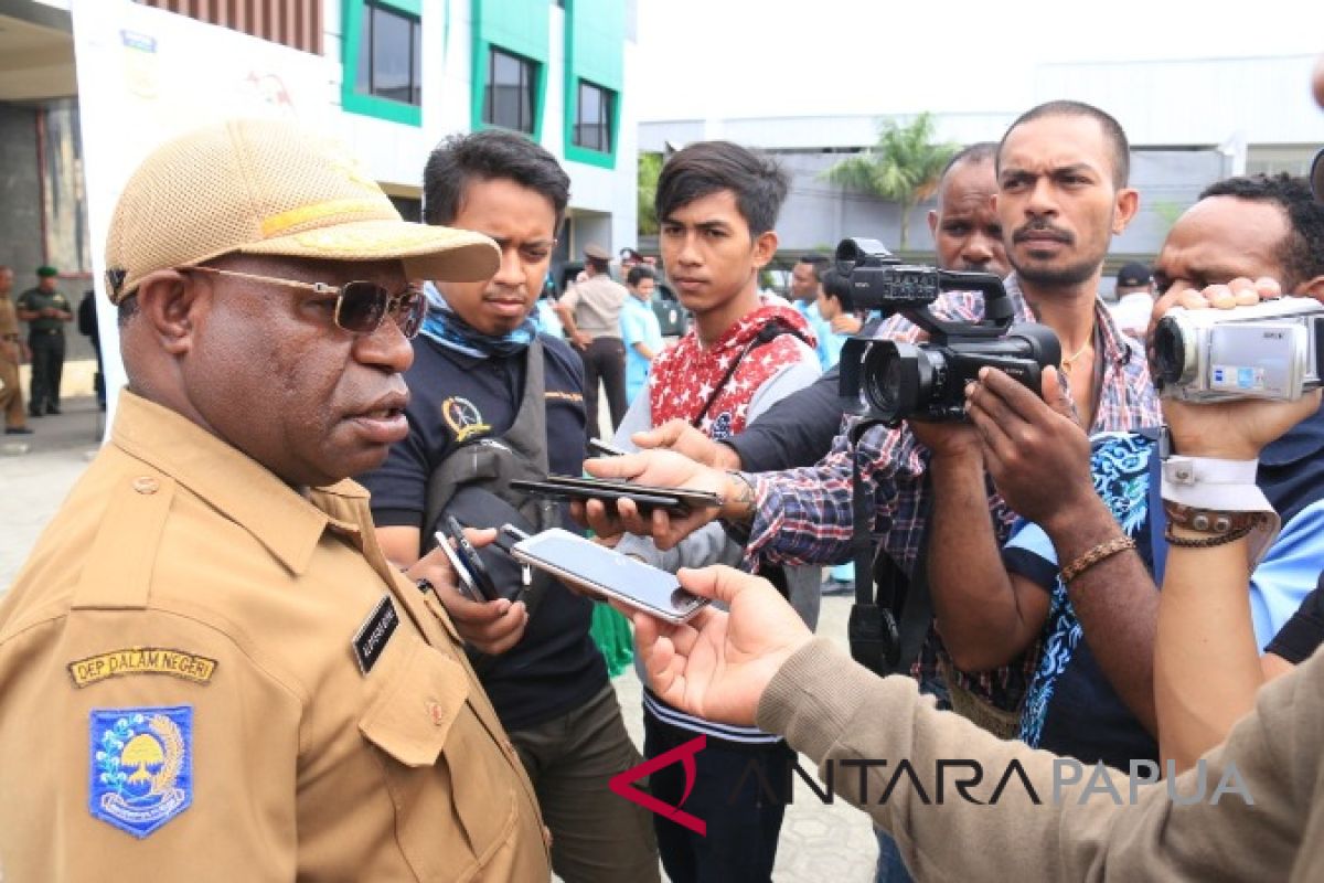 Dinkes Papua kerahkan 60 mobil ambulance layani korban banjir