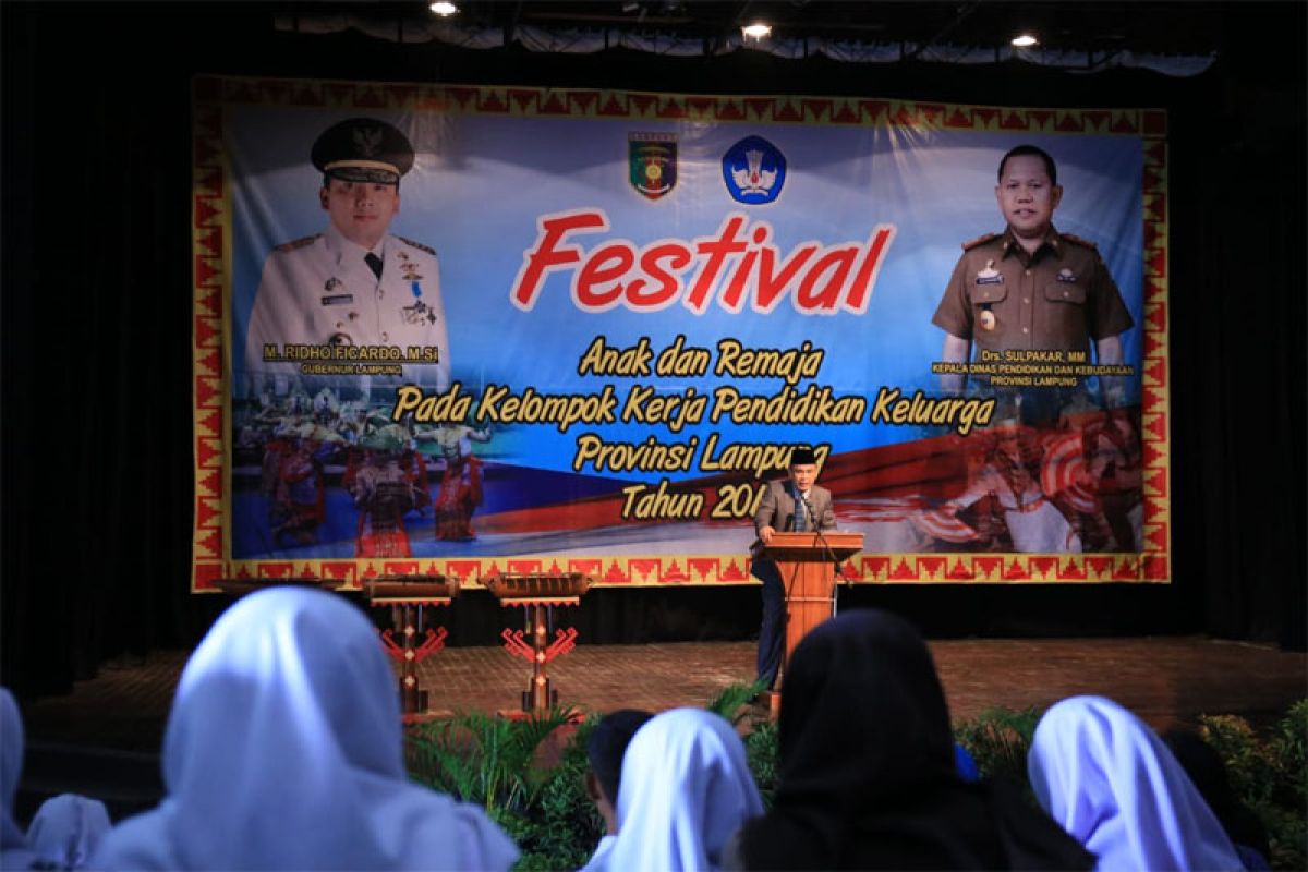 Gubernur Lampung Ridho Ficardo Membuka Festival Anak dan Remaja 2018
