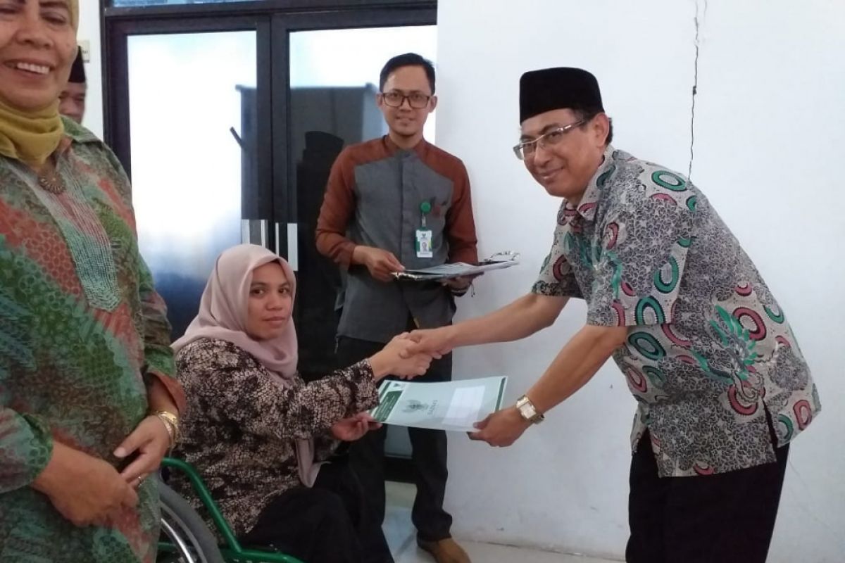 Baznas bantu modal usaha penyandang disabilitas