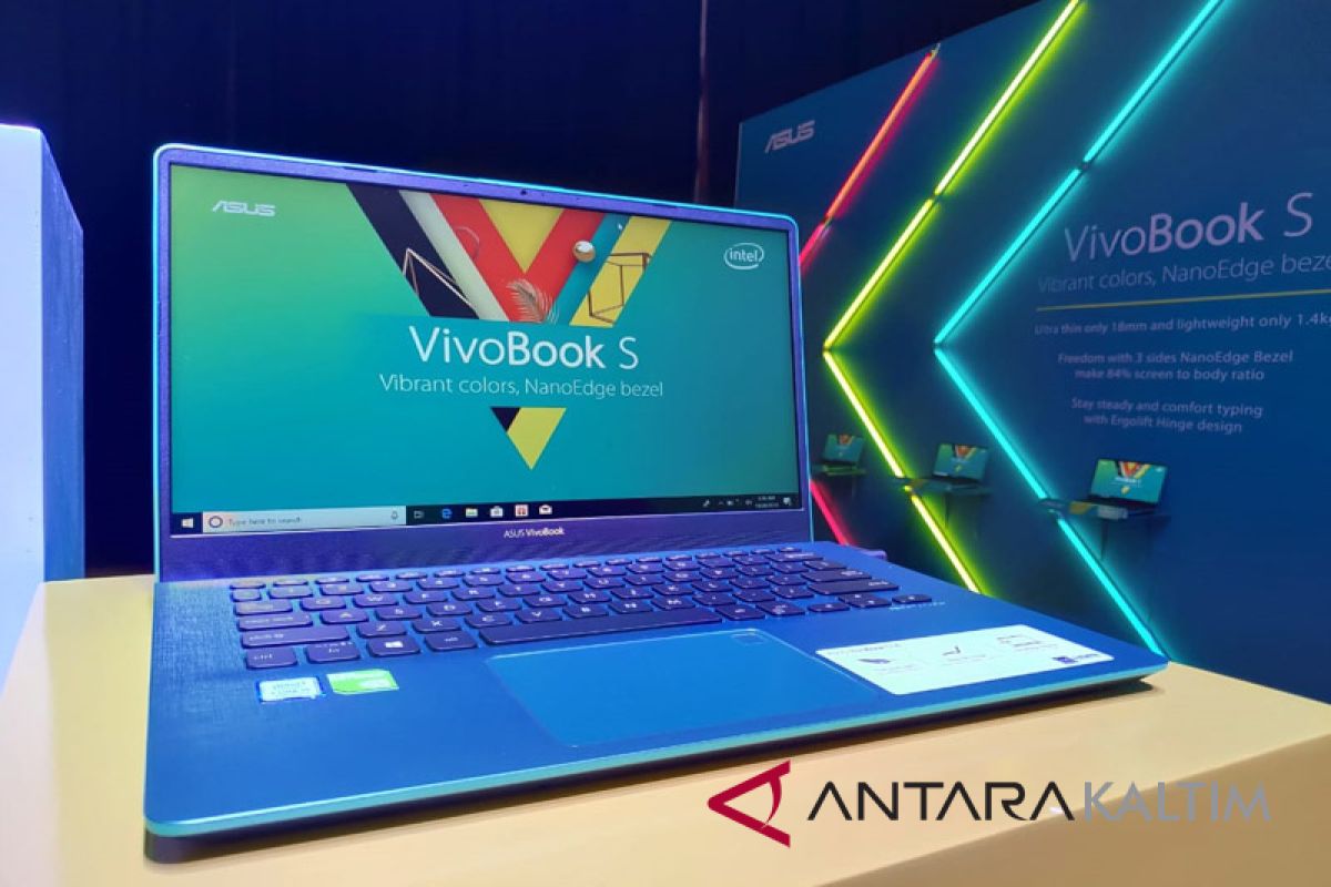 ASUS VivoBook S, Laptop Powerful dengan NanoEdge Display dan ErgoLift Design Inovatif