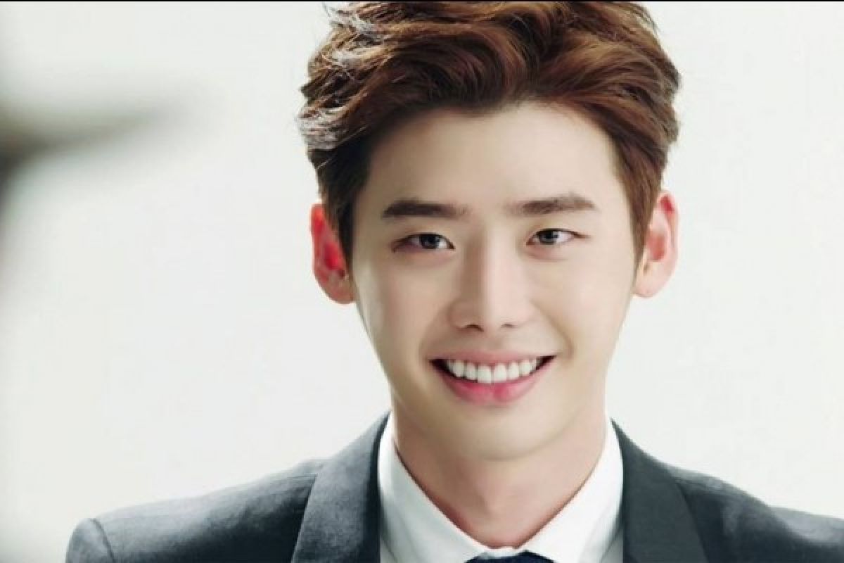 Lee Jong-suk temui 21.000 penggemar di tur Asia