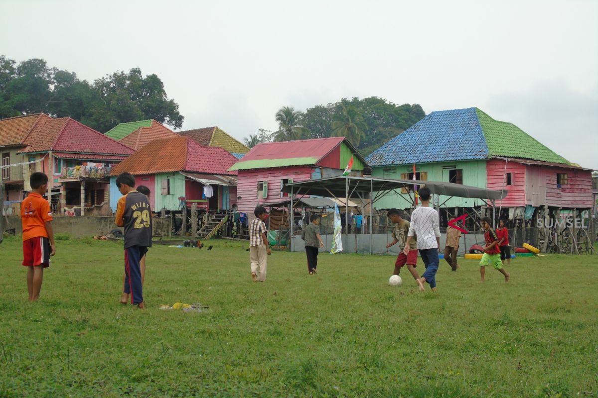 Mengenal lebih dalam kampung warna-warni di desa wisata Burai