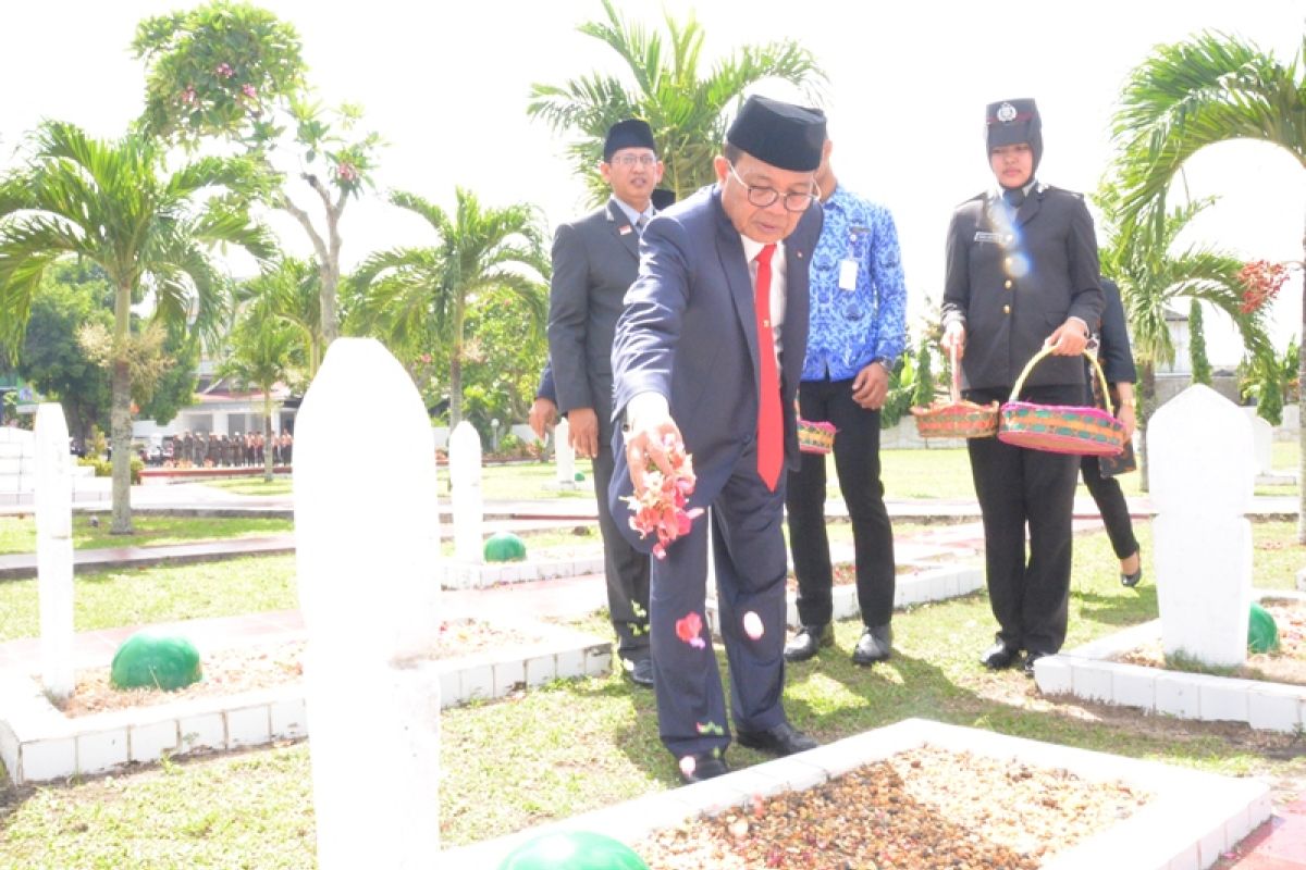 Peringatan Hari Pahlawan momentum introspeksi diri