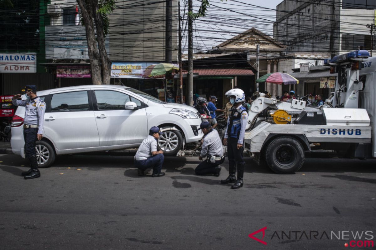 Banyak tidak layak, Fasiltas mobil derek di Palembang ditambah