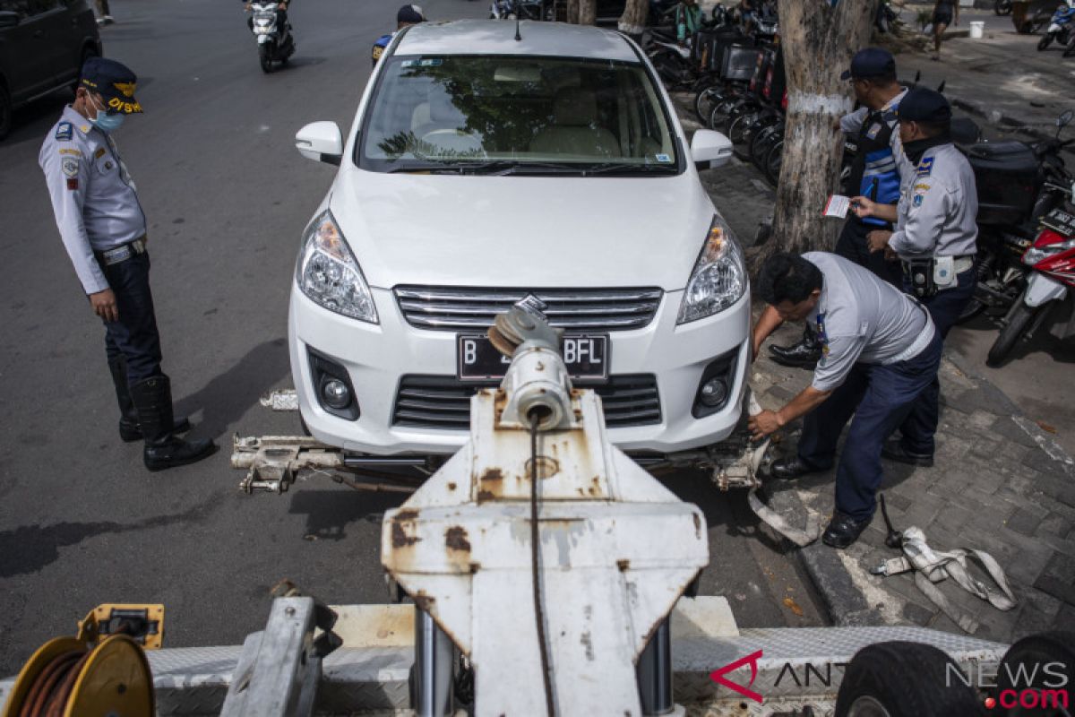 Dishub DKI siagakan puluhan mobil derek saat malam pergantian tahun