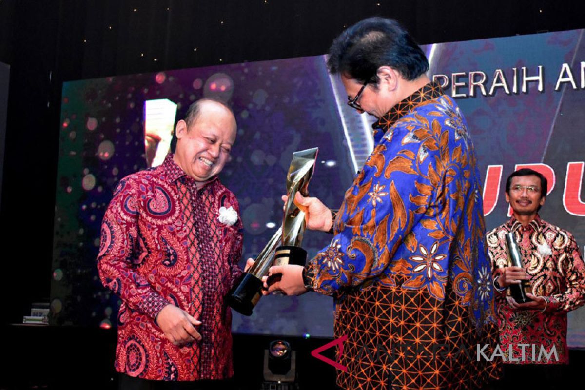 Pupuk Kaltim Cetak Hattrick Platinum SNI Award