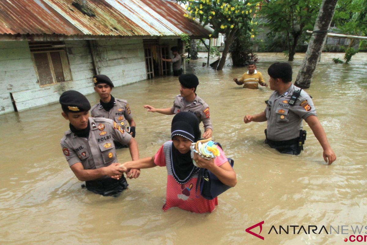 Floods submerge 285 houses in S Aaceh
