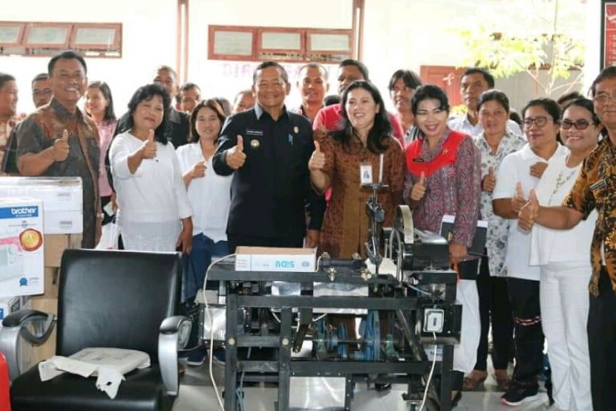 Mesin usaha untuk pelaku UMK Samosir