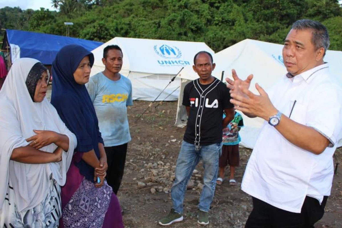Bendahara Nasdem semangati korban pascabencana tsunami Donggala