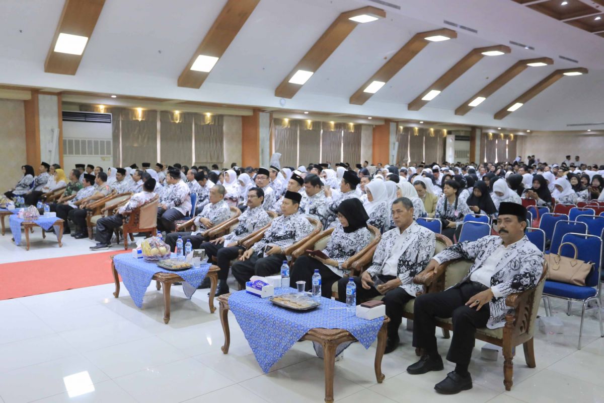 Korpri - Guru Memperkokoh Dalam Keberagaman