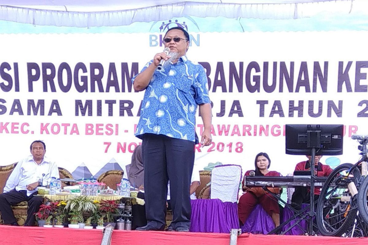 Legislator : jangan menikah di usia terlalu dini