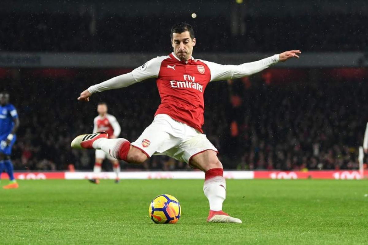 Gol Mkhitaryan selamatkan catatan tak terkalahkan Arsenal