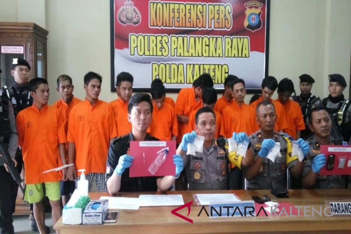 Operasi Antik di Palangka Raya jaring 17 tersangka budak narkoba