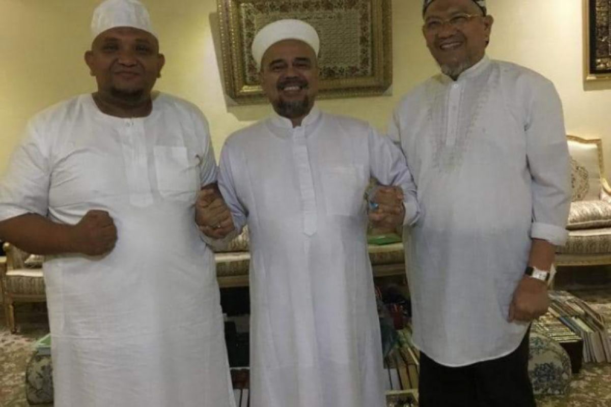 Yusril siap jadi pengacara Rizieq Shihab