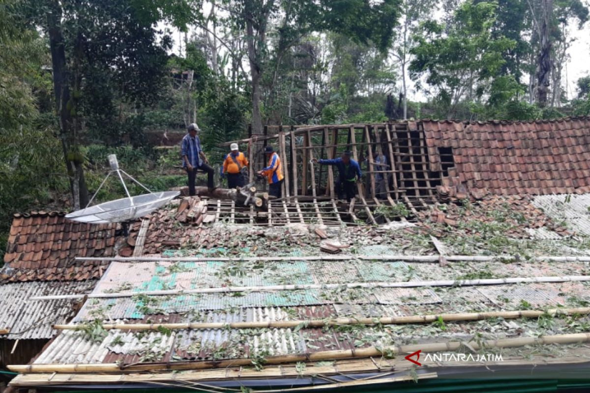 Rumah Rusak di Situbondo akibat Angin Puting Beliung Bertambah
